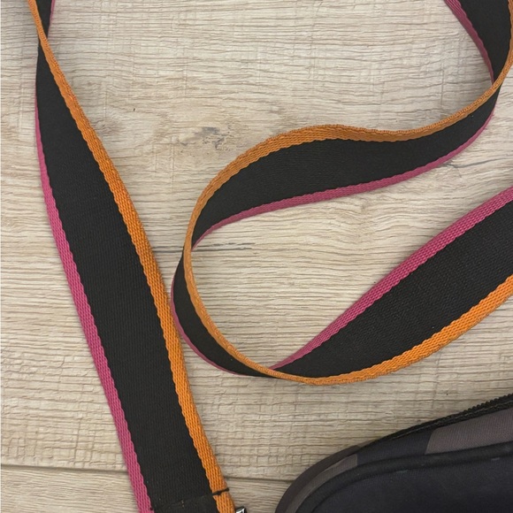 Camo Neoprene Crossbody Bag with Pink and Orange Strap - Picture 4 of 7